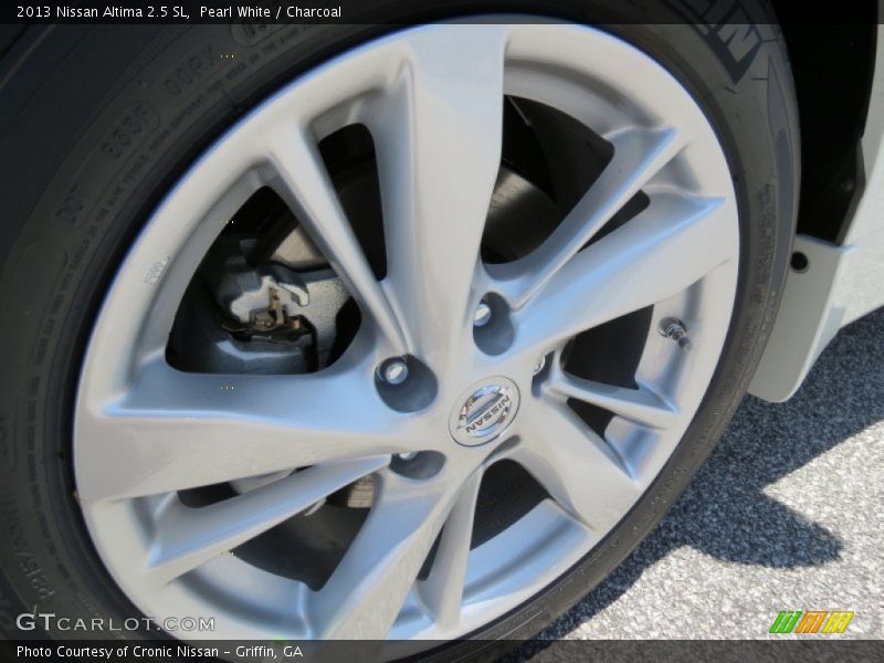 Pearl White / Charcoal 2013 Nissan Altima 2.5 SL