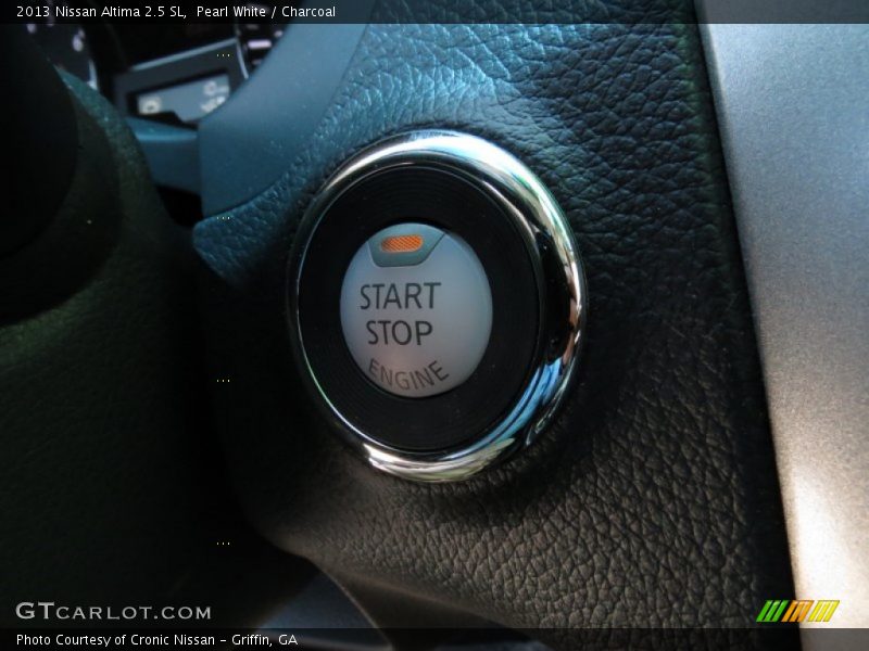Pearl White / Charcoal 2013 Nissan Altima 2.5 SL