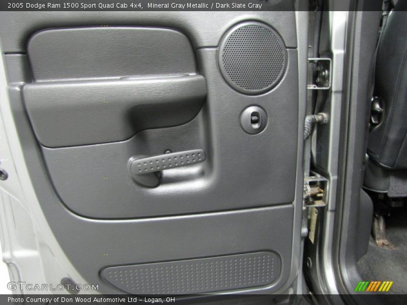 Mineral Gray Metallic / Dark Slate Gray 2005 Dodge Ram 1500 Sport Quad Cab 4x4