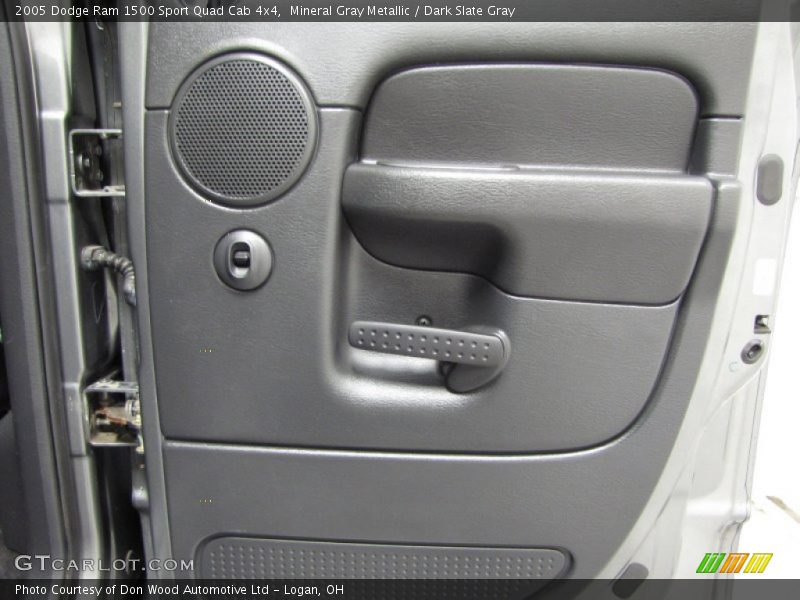 Mineral Gray Metallic / Dark Slate Gray 2005 Dodge Ram 1500 Sport Quad Cab 4x4