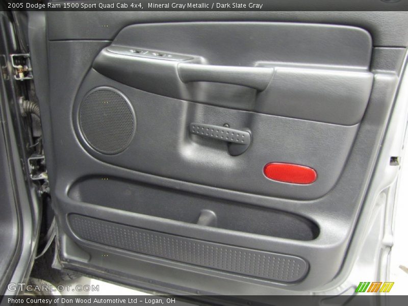 Mineral Gray Metallic / Dark Slate Gray 2005 Dodge Ram 1500 Sport Quad Cab 4x4