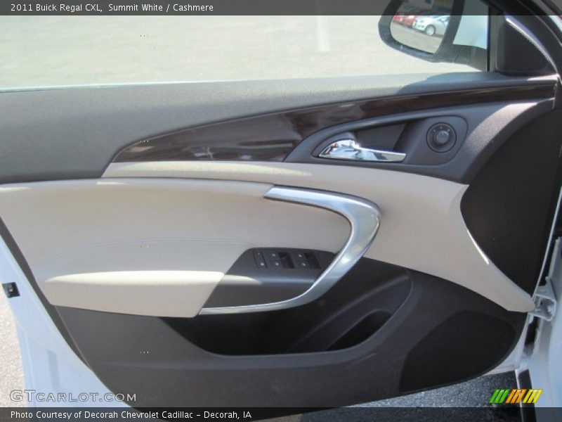 Summit White / Cashmere 2011 Buick Regal CXL