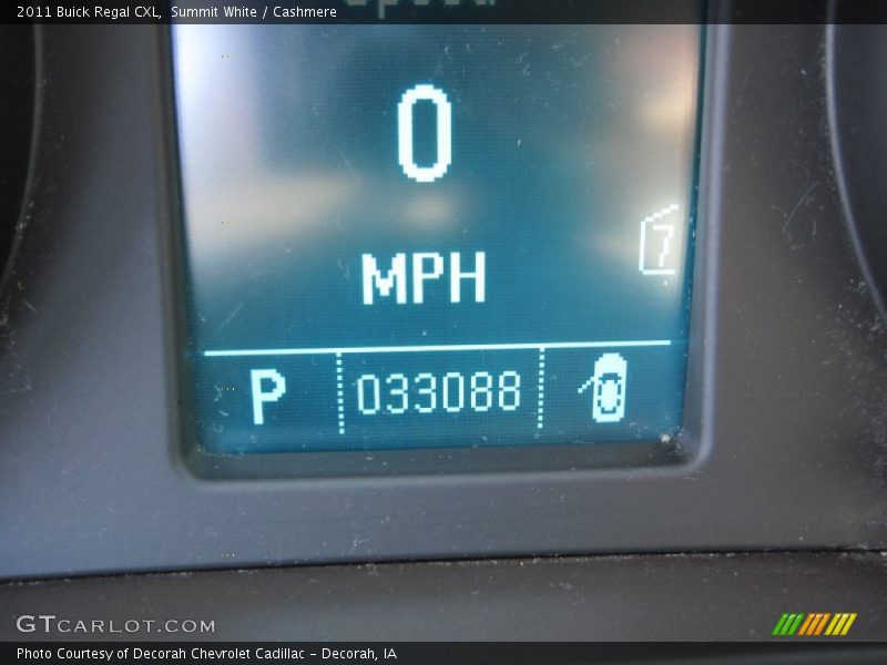 Summit White / Cashmere 2011 Buick Regal CXL