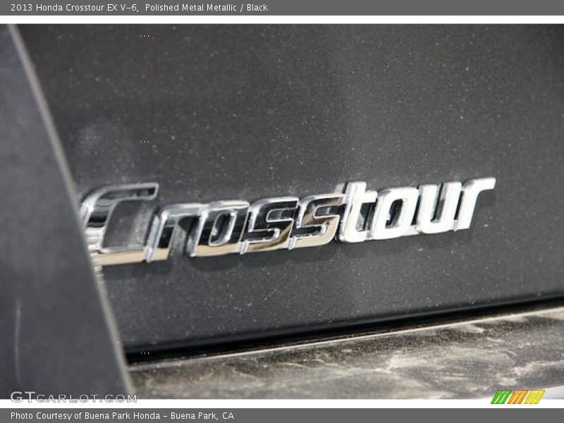 Polished Metal Metallic / Black 2013 Honda Crosstour EX V-6