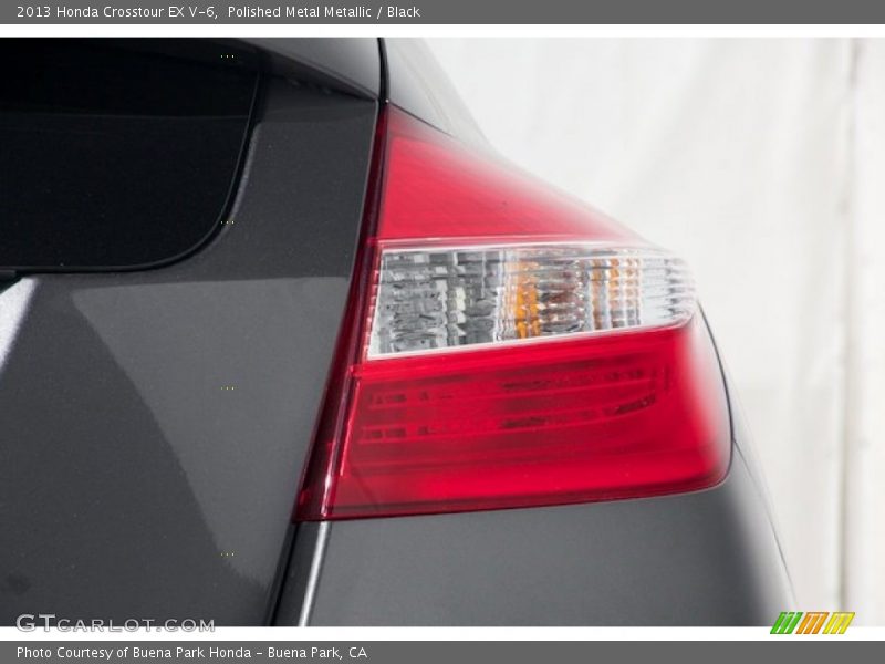 Polished Metal Metallic / Black 2013 Honda Crosstour EX V-6