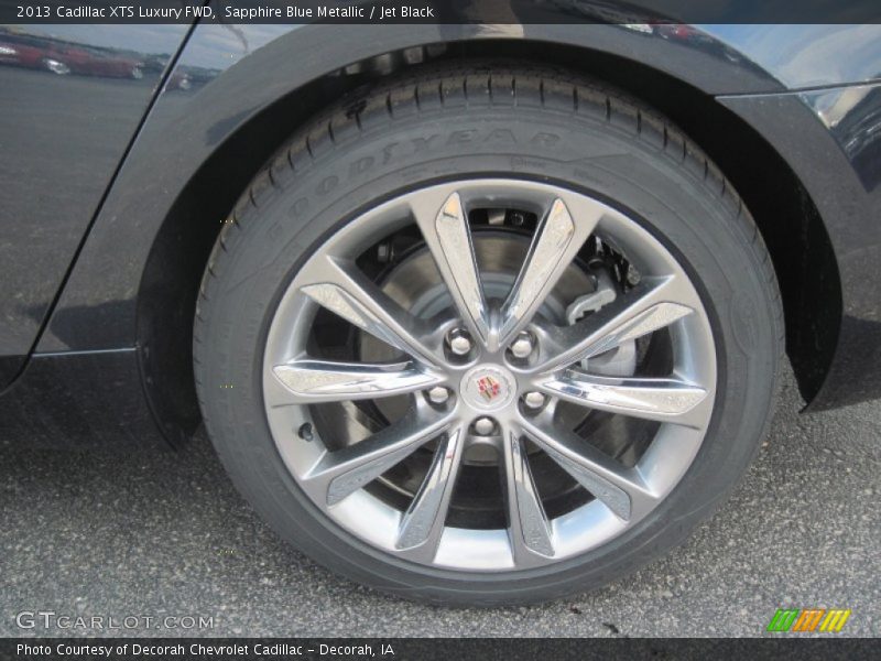  2013 XTS Luxury FWD Wheel