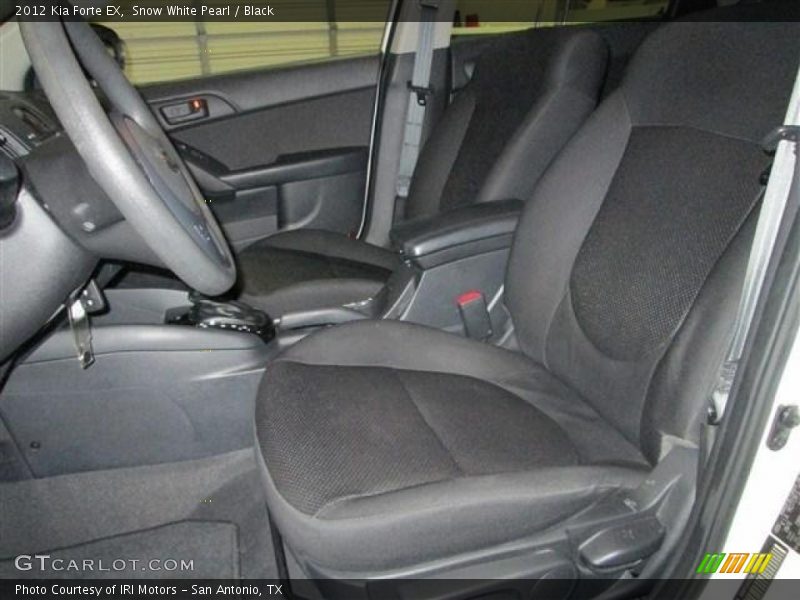 Snow White Pearl / Black 2012 Kia Forte EX