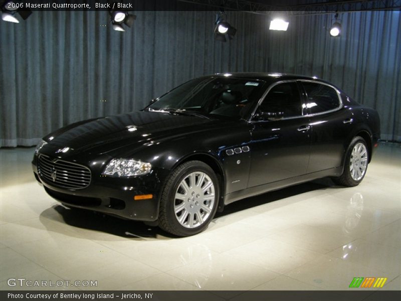 Black / Black 2006 Maserati Quattroporte