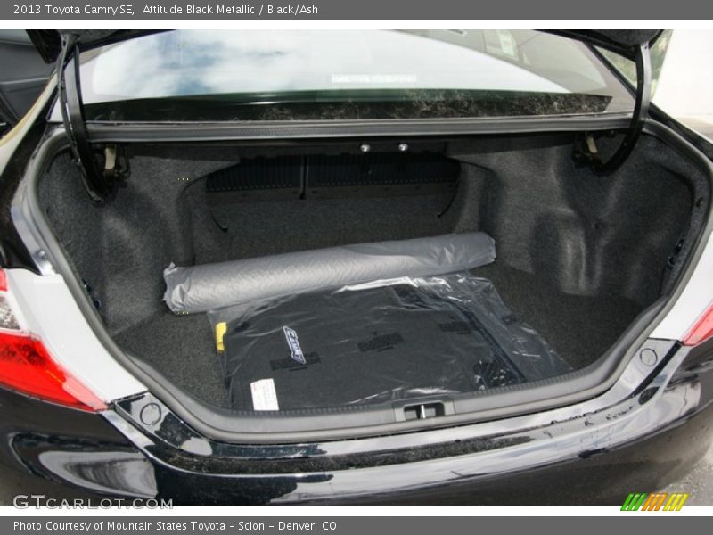 Attitude Black Metallic / Black/Ash 2013 Toyota Camry SE