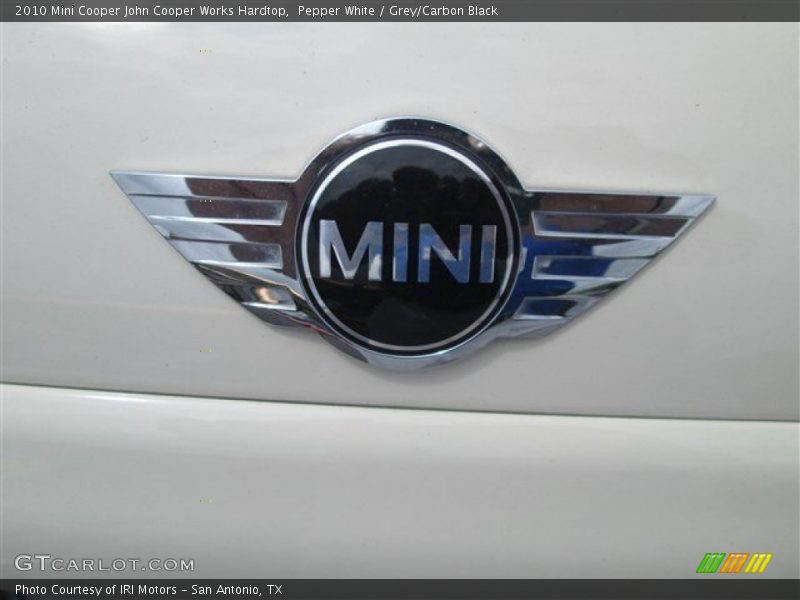 Pepper White / Grey/Carbon Black 2010 Mini Cooper John Cooper Works Hardtop