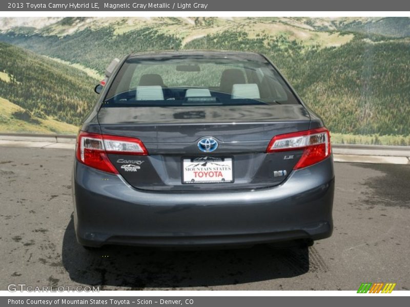 Magnetic Gray Metallic / Light Gray 2013 Toyota Camry Hybrid LE