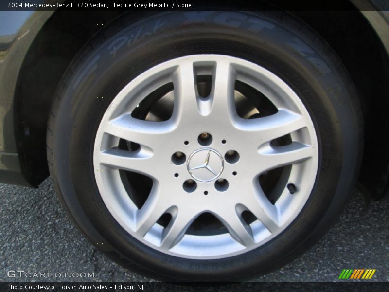  2004 E 320 Sedan Wheel