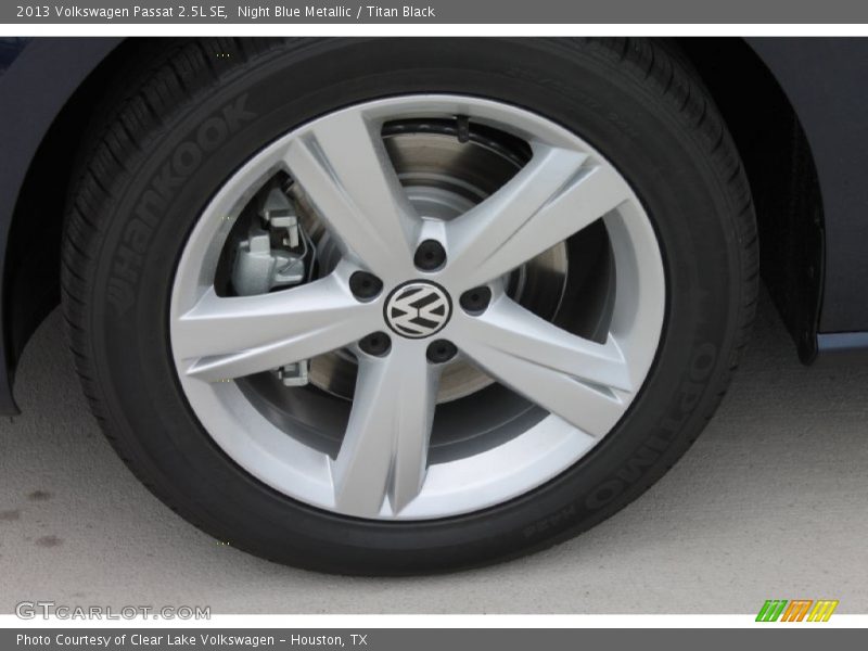 Night Blue Metallic / Titan Black 2013 Volkswagen Passat 2.5L SE