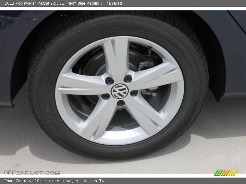 Night Blue Metallic / Titan Black 2013 Volkswagen Passat 2.5L SE