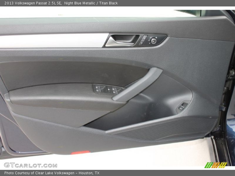 Night Blue Metallic / Titan Black 2013 Volkswagen Passat 2.5L SE