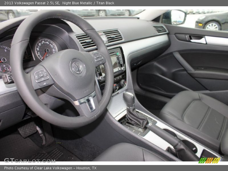 Night Blue Metallic / Titan Black 2013 Volkswagen Passat 2.5L SE