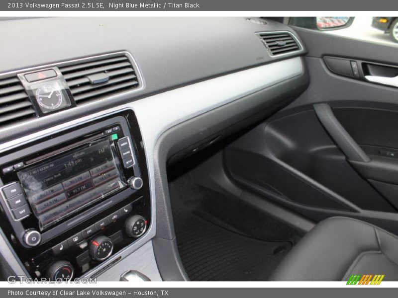 Night Blue Metallic / Titan Black 2013 Volkswagen Passat 2.5L SE