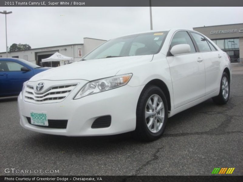 Super White / Bisque 2011 Toyota Camry LE