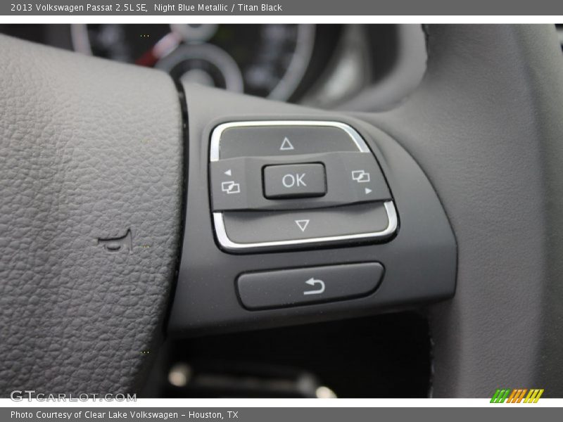 Night Blue Metallic / Titan Black 2013 Volkswagen Passat 2.5L SE