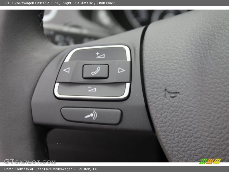 Night Blue Metallic / Titan Black 2013 Volkswagen Passat 2.5L SE