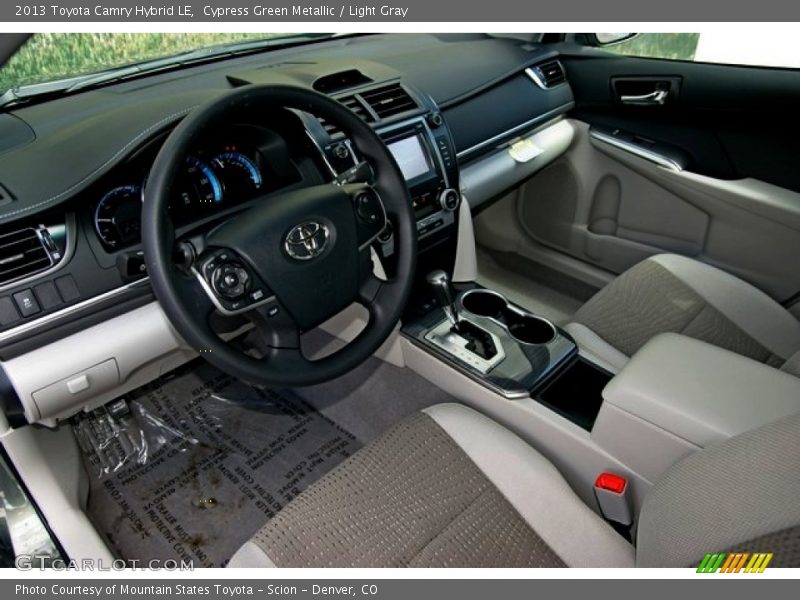 Cypress Green Metallic / Light Gray 2013 Toyota Camry Hybrid LE