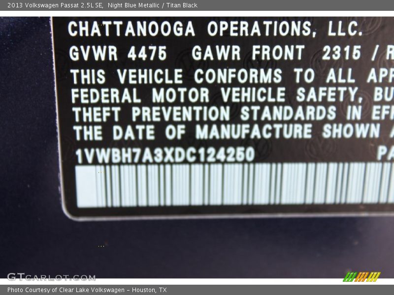 Night Blue Metallic / Titan Black 2013 Volkswagen Passat 2.5L SE