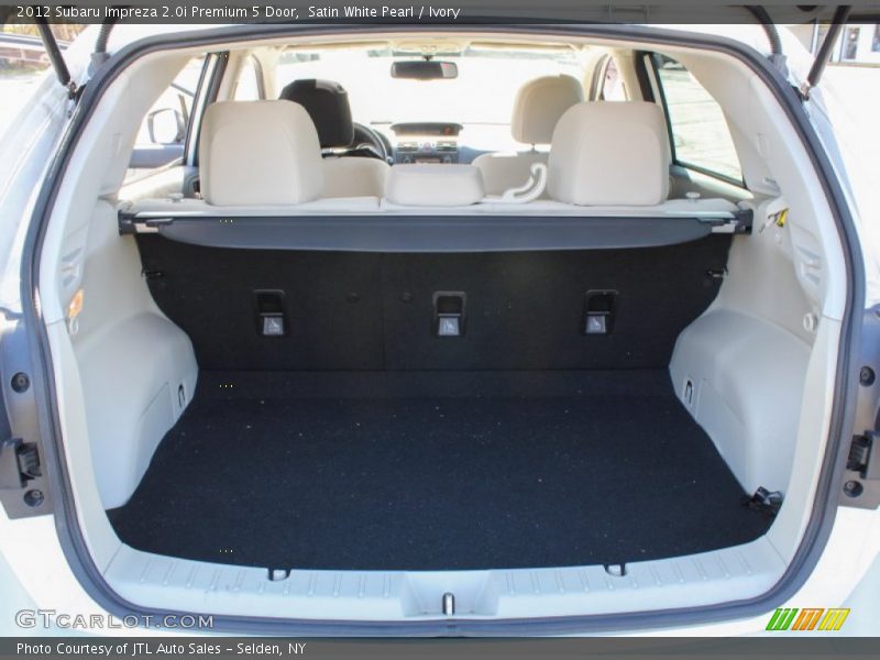  2012 Impreza 2.0i Premium 5 Door Trunk