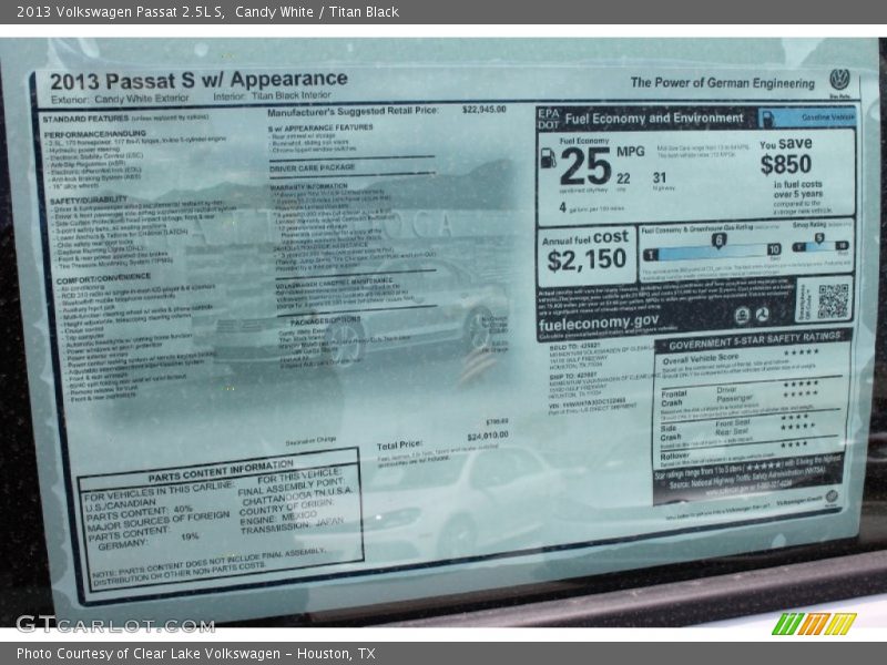 Candy White / Titan Black 2013 Volkswagen Passat 2.5L S