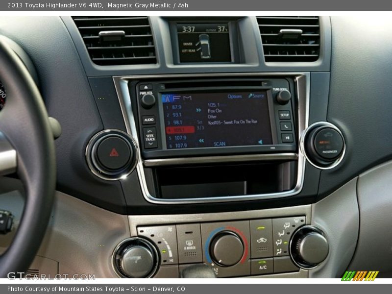 Magnetic Gray Metallic / Ash 2013 Toyota Highlander V6 4WD