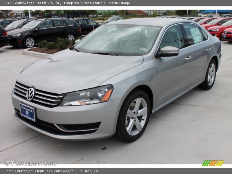 Tungsten Silver Metallic / Cornsilk Beige 2013 Volkswagen Passat 2.5L SE
