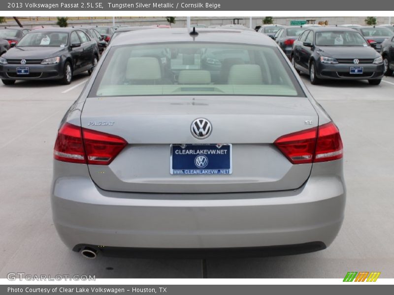Tungsten Silver Metallic / Cornsilk Beige 2013 Volkswagen Passat 2.5L SE