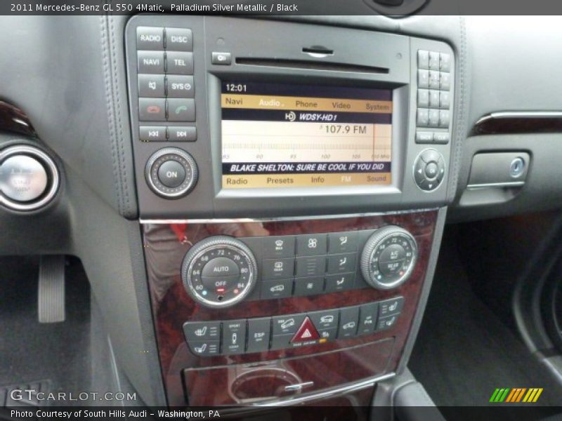 Controls of 2011 GL 550 4Matic
