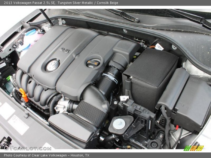 Tungsten Silver Metallic / Cornsilk Beige 2013 Volkswagen Passat 2.5L SE