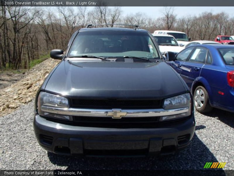 Black / Light Gray 2006 Chevrolet TrailBlazer LS 4x4