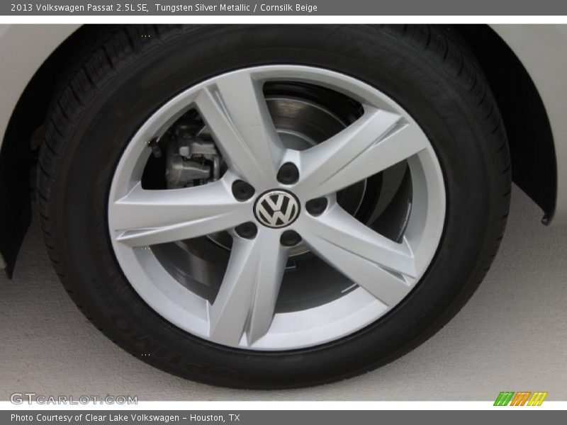Tungsten Silver Metallic / Cornsilk Beige 2013 Volkswagen Passat 2.5L SE