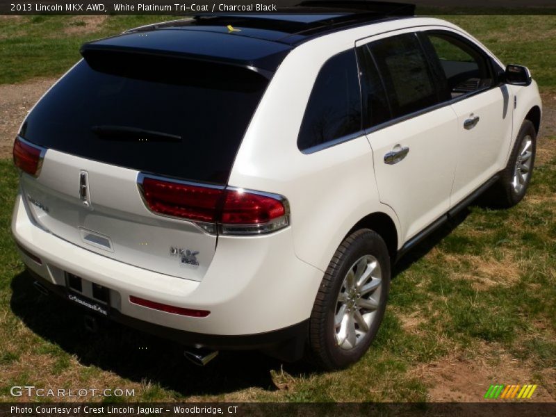 White Platinum Tri-Coat / Charcoal Black 2013 Lincoln MKX AWD