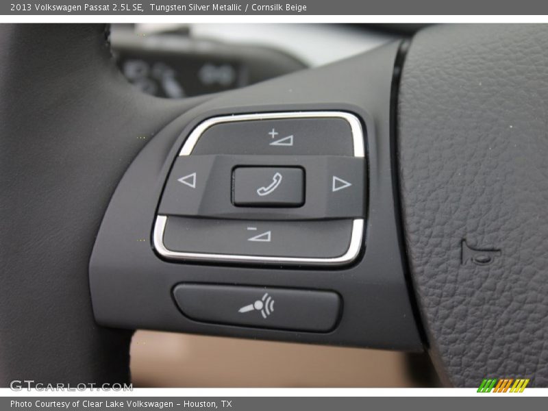 Tungsten Silver Metallic / Cornsilk Beige 2013 Volkswagen Passat 2.5L SE