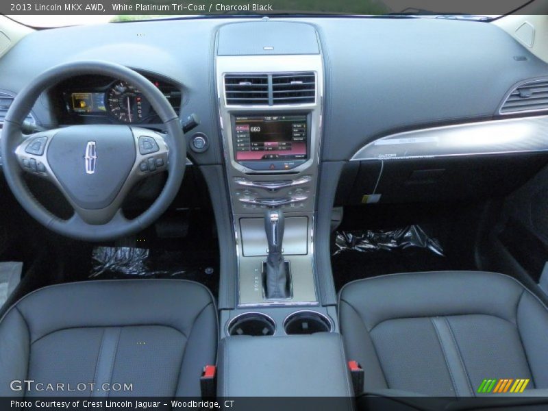 Dashboard of 2013 MKX AWD