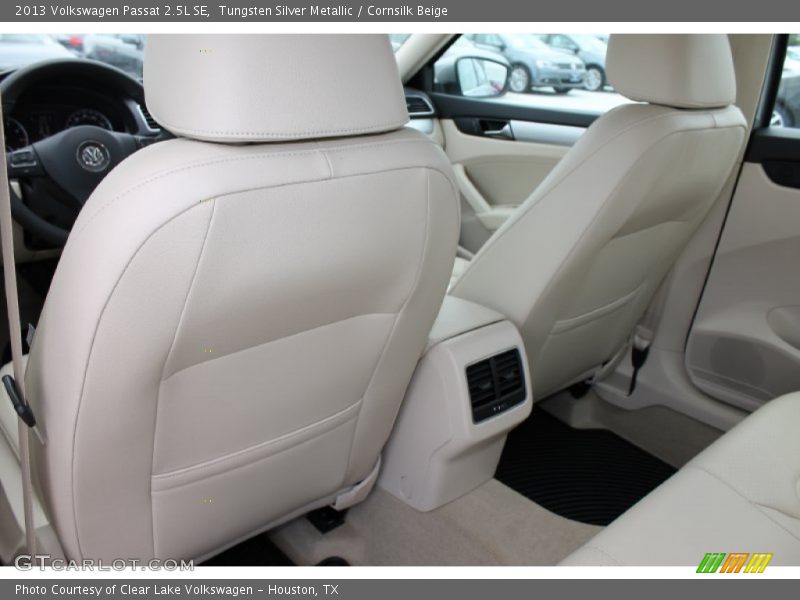 Tungsten Silver Metallic / Cornsilk Beige 2013 Volkswagen Passat 2.5L SE