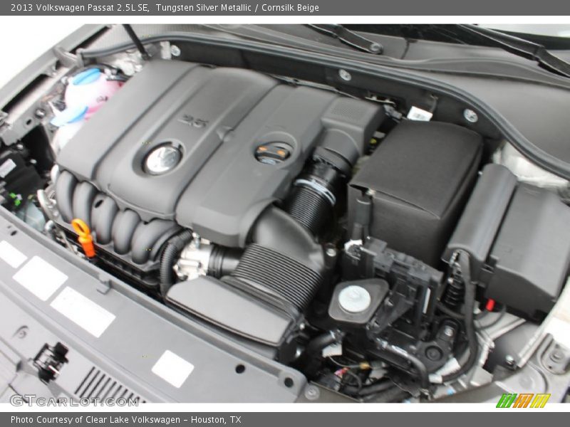 Tungsten Silver Metallic / Cornsilk Beige 2013 Volkswagen Passat 2.5L SE