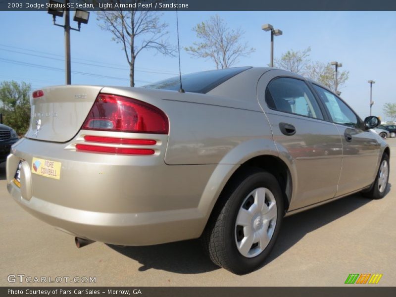 Light Almond Pearl / Sandstone 2003 Dodge Stratus SE Sedan