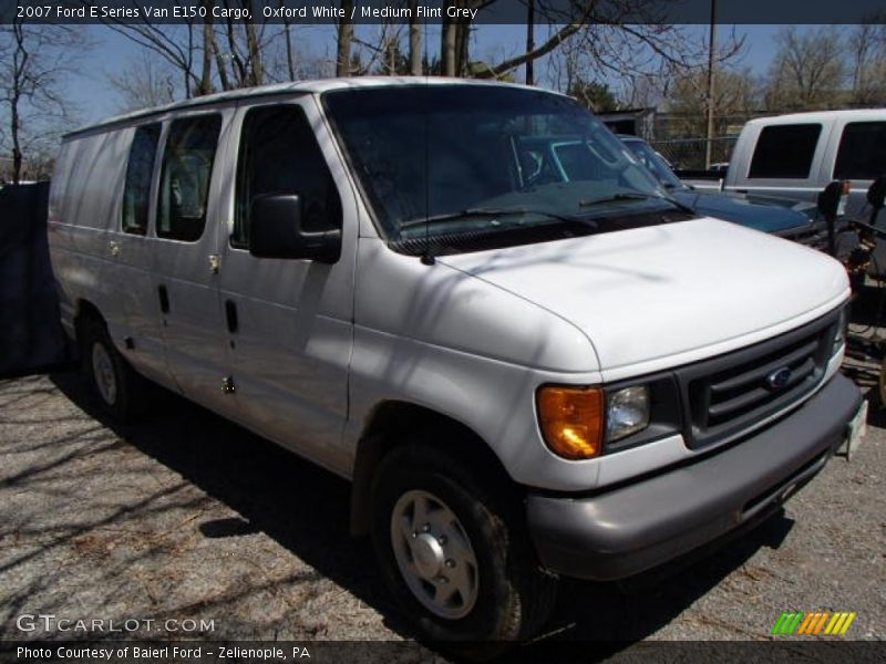 Oxford White / Medium Flint Grey 2007 Ford E Series Van E150 Cargo
