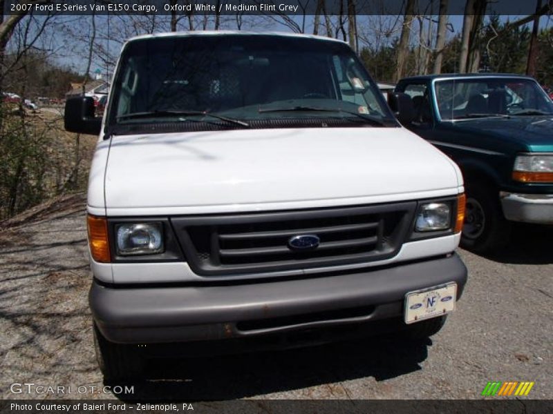 Oxford White / Medium Flint Grey 2007 Ford E Series Van E150 Cargo