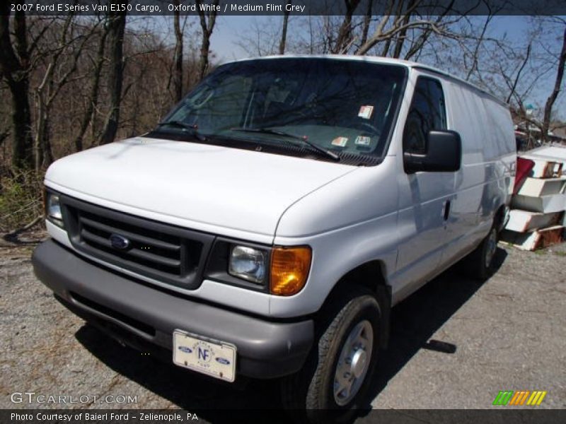 Oxford White / Medium Flint Grey 2007 Ford E Series Van E150 Cargo