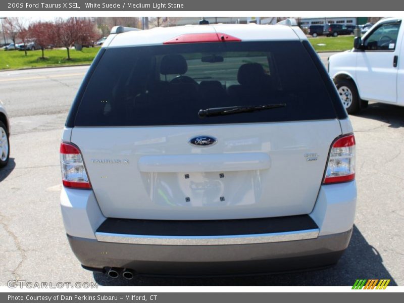 White Suede / Medium Light Stone 2009 Ford Taurus X SEL