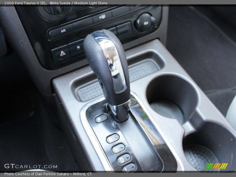  2009 Taurus X SEL 6 Speed Automatic Shifter