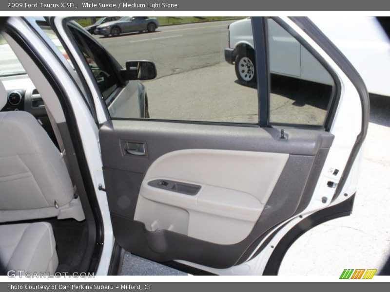 White Suede / Medium Light Stone 2009 Ford Taurus X SEL