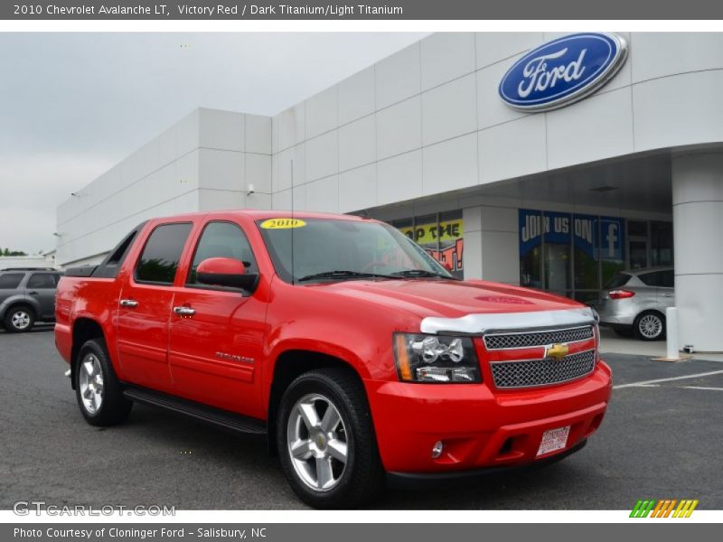 Victory Red / Dark Titanium/Light Titanium 2010 Chevrolet Avalanche LT