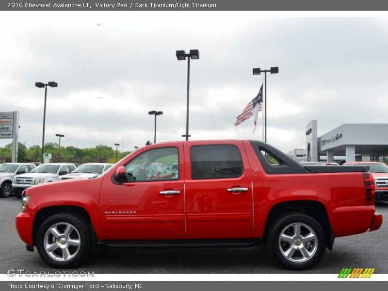 Victory Red / Dark Titanium/Light Titanium 2010 Chevrolet Avalanche LT