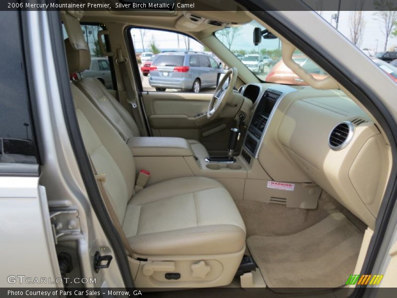 Front Seat of 2006 Mountaineer Premier